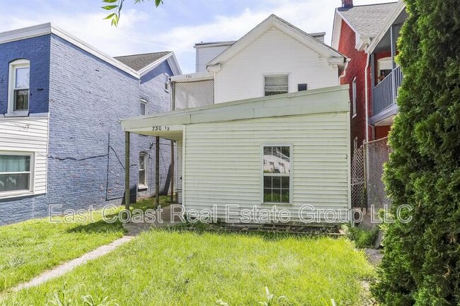 Building Photo - 730 1/2 W Washington St