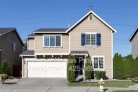 Building Photo - 1449 32nd Pl NE