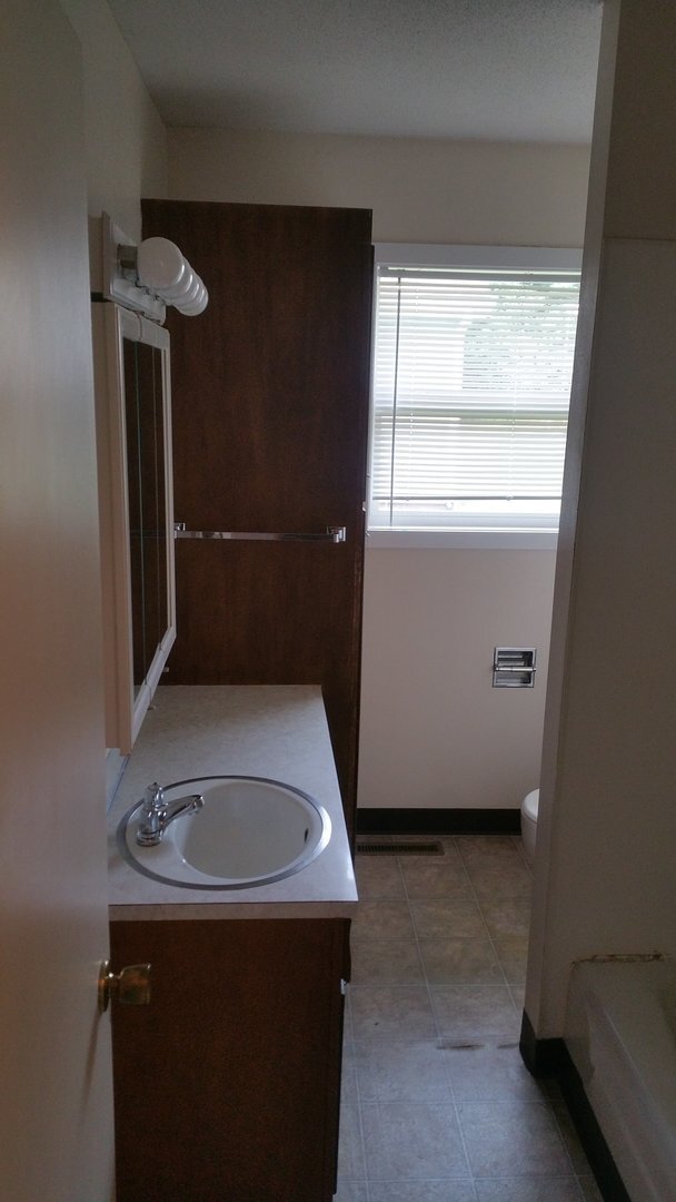 Building Photo - 913/915 Garfield