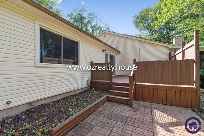 Building Photo - 5537 Willowood Ct