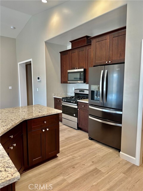 Building Photo - 655 Catala Wy