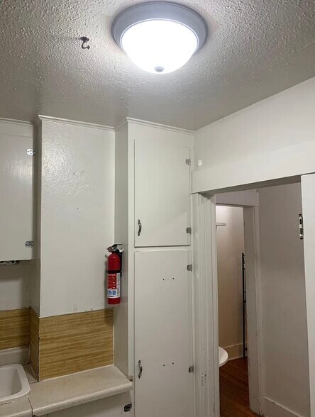 Building Photo - 205 E Pershing Blvd