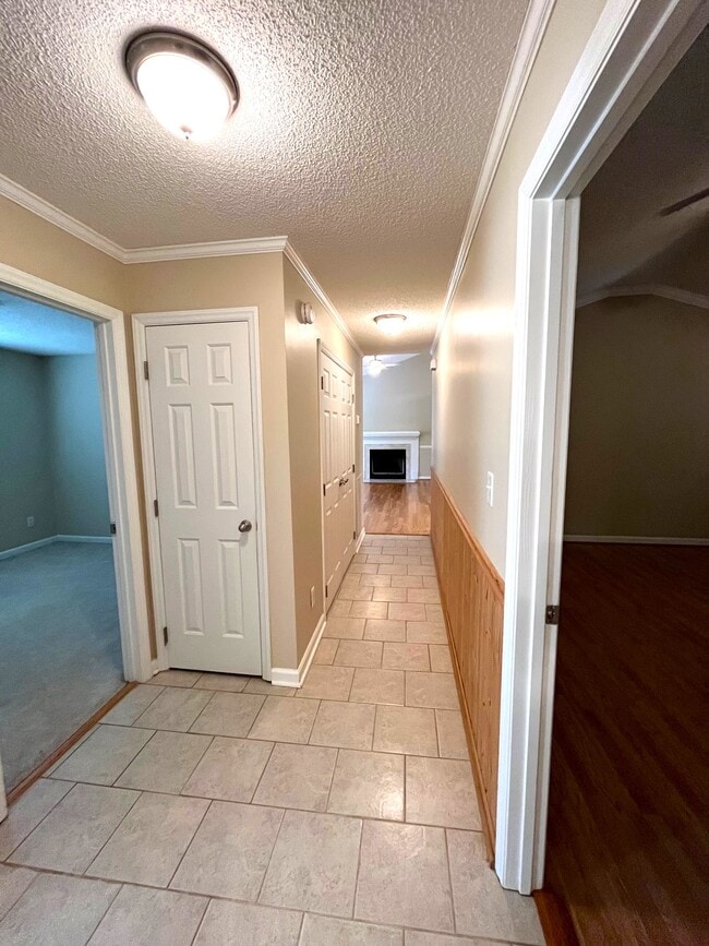 Building Photo - 763 Southwick Ave