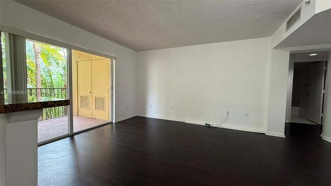 Building Photo - 771 N Pine Island Rd