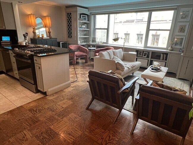 Building Photo - 151 Tremont St