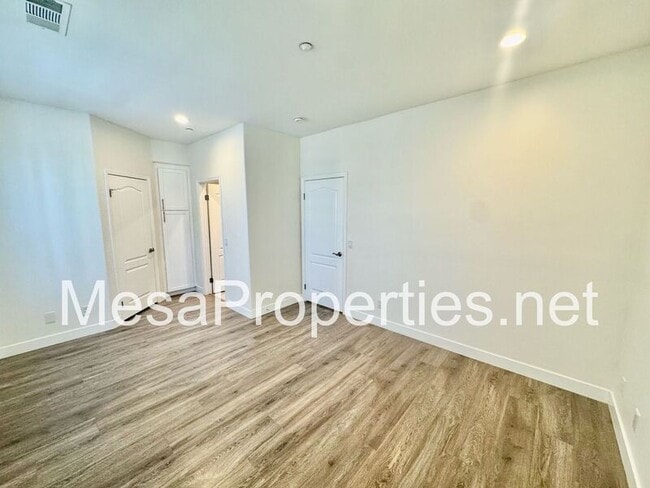 Building Photo - 740 S Azusa Ave