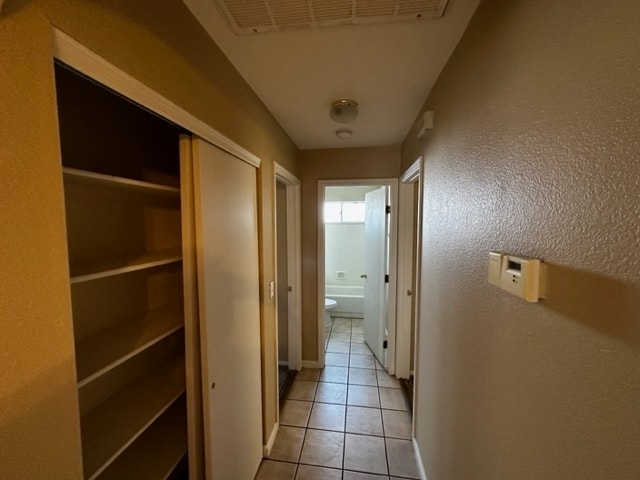 Building Photo - HOUSE FOR RENT