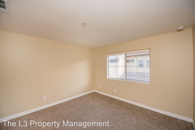 Building Photo - 3 br, 2.5 bath House - 442 W Summerfield Cir