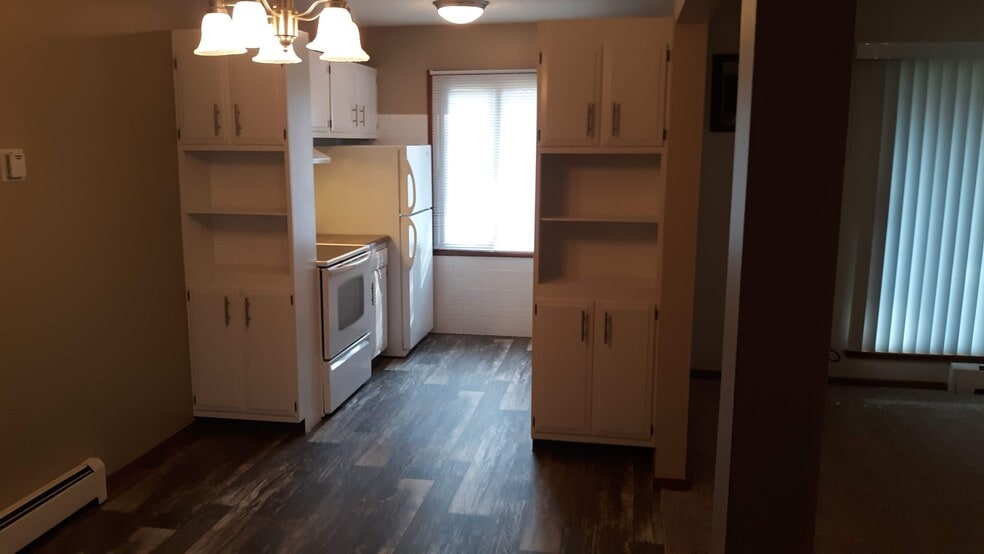 Building Photo - 362 Elton Hills Dr NW