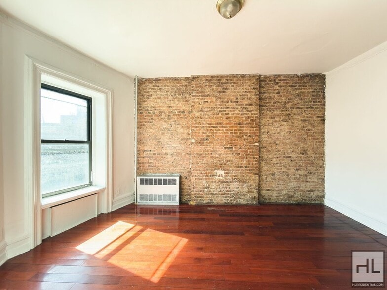 Building Photo - BEDFORD AVENUE 1-Bed / 1-Bath