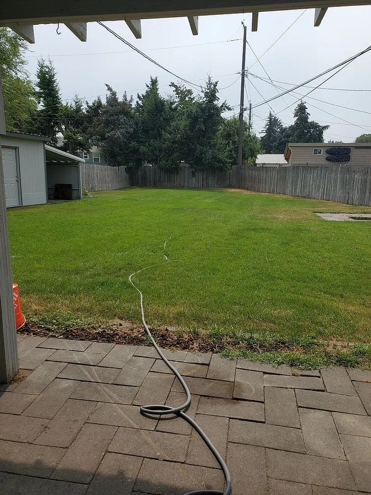 Building Photo - 224 E Graves Rd