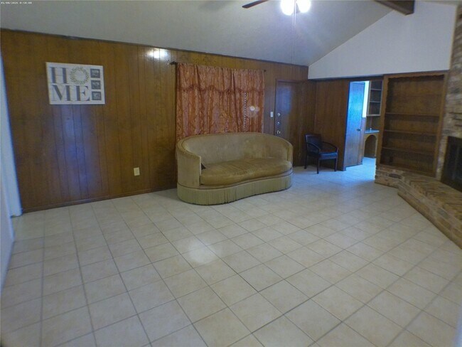 Building Photo - 12511 Shannon Hills Dr