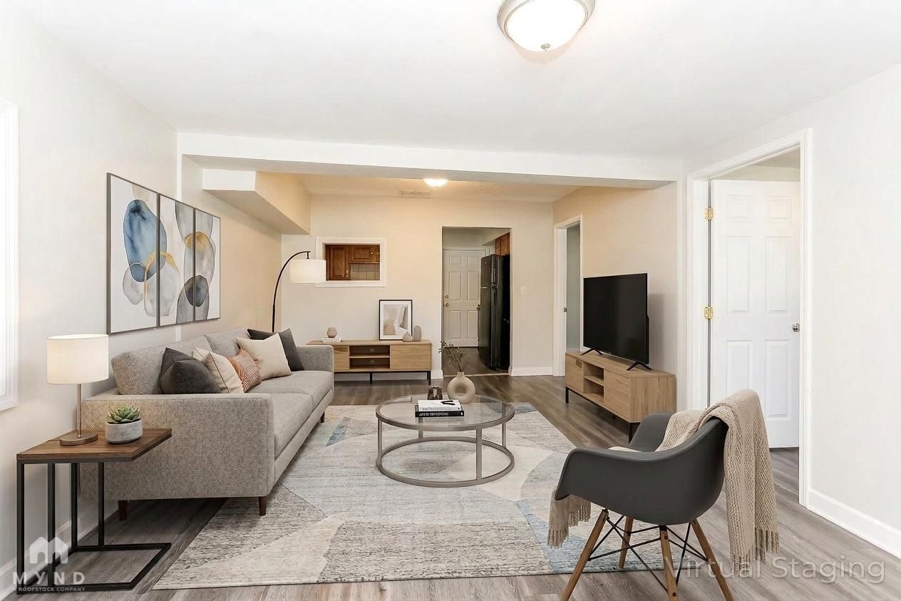 Building Photo - 6824 Gaillardia Rd S