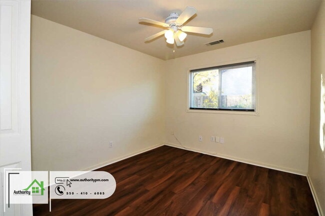Building Photo - 2169 Sophy Pl