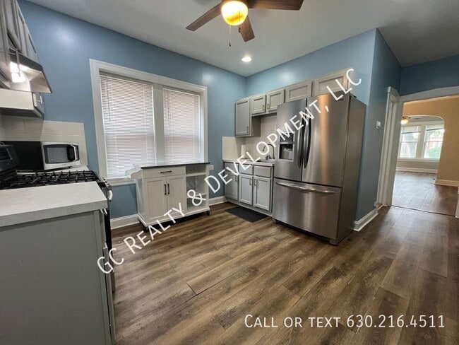 Building Photo - 4155 N Marmora Ave