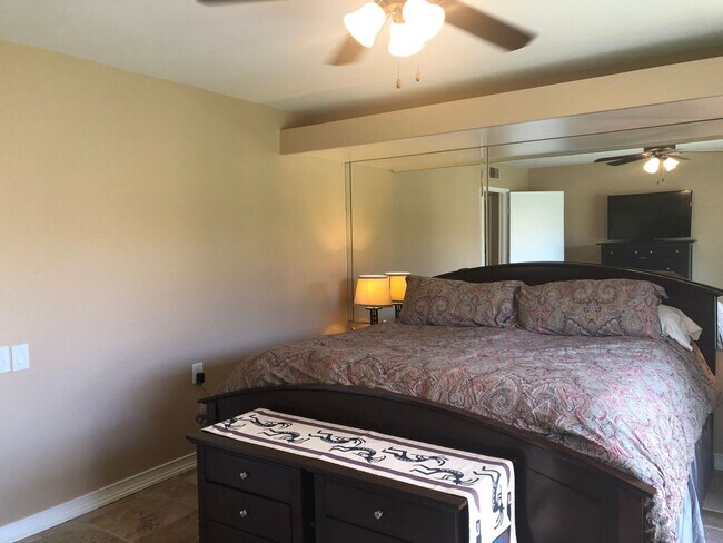 Building Photo - Perfect & Newly Updated Vacation Home, 45+ Active Adult Community. Available now through November...