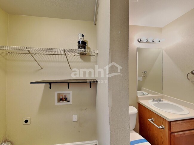 Building Photo - 4291 Threshing Dr