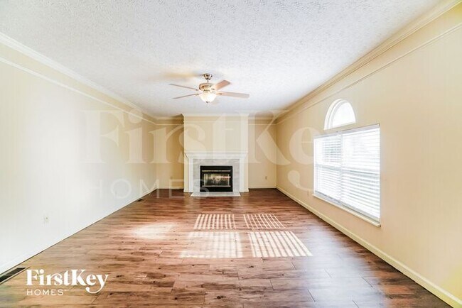 Building Photo - 784 Middlebury Way