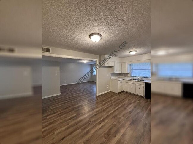 Building Photo - 1301 Liberty Dr