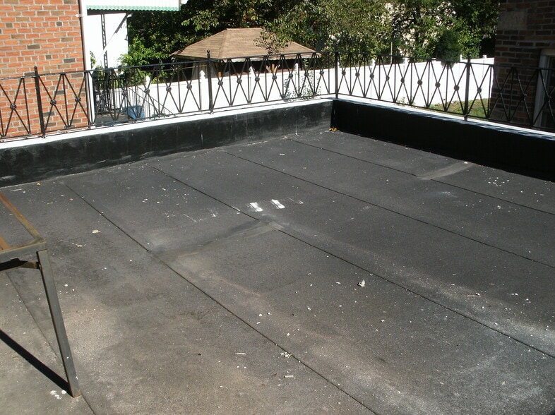 Building Photo - 5301 Glenwood Rd