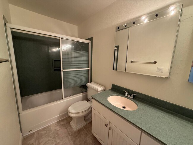 Building Photo - 2680 Bradford Way