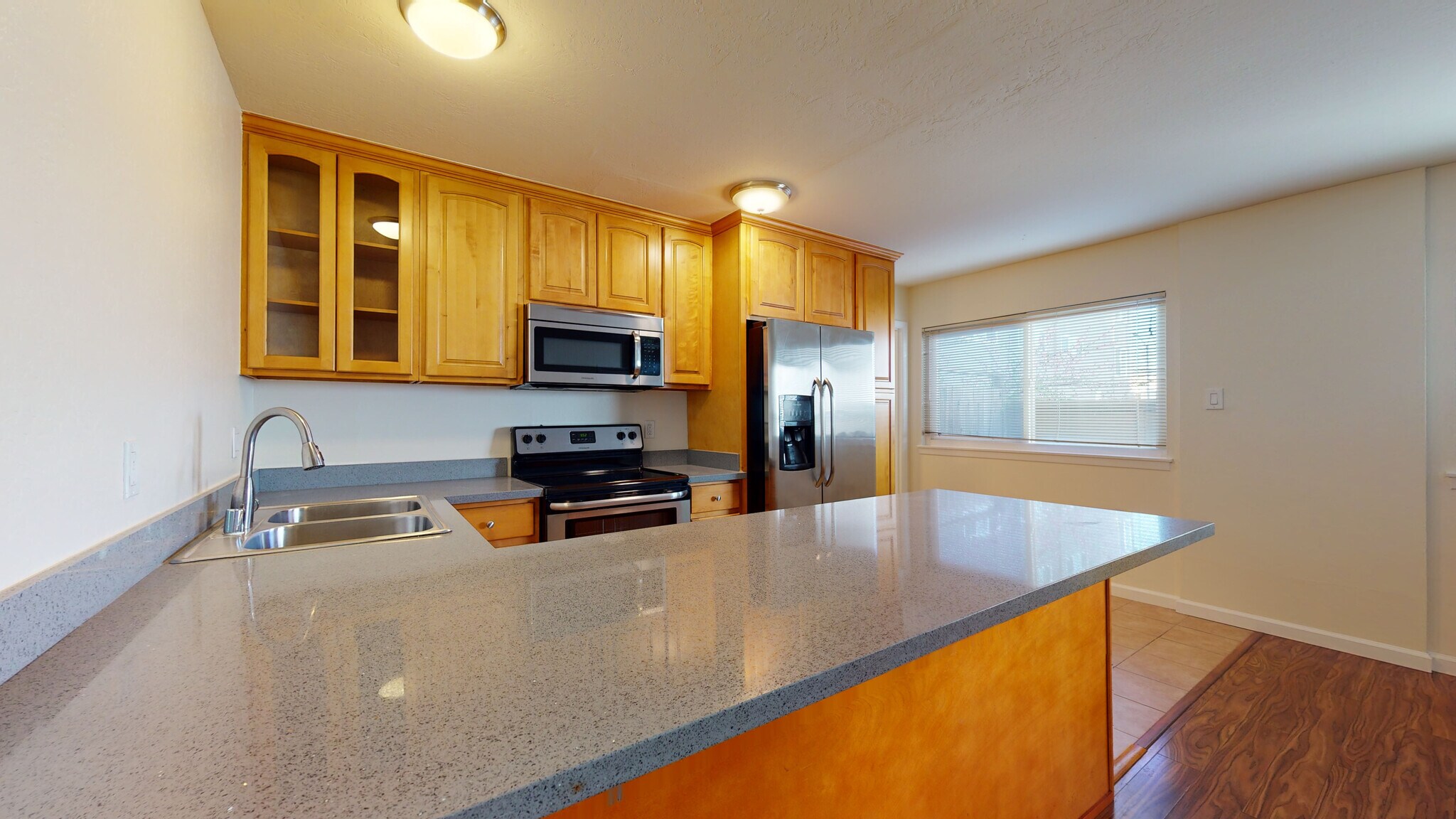 Building Photo - 590 Ralston Ave