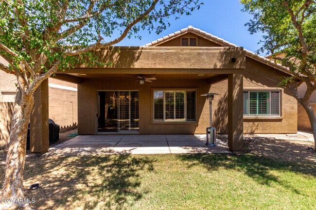 Building Photo - 2731 W Cottonwood Ln