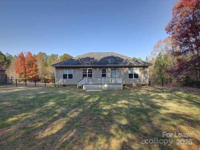 Building Photo - 4405 Sugar Cane Ct