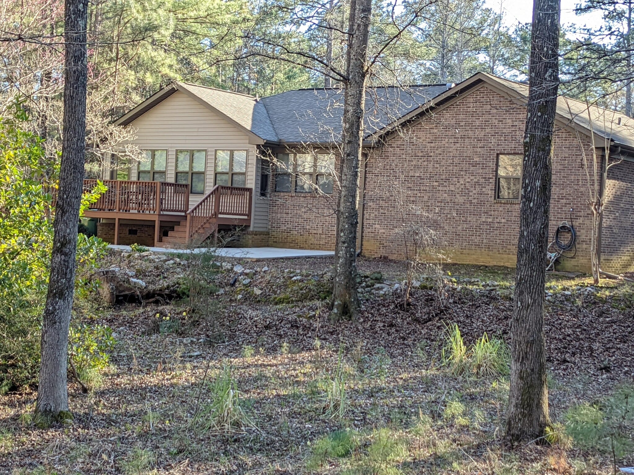 Large backyard - 116 Shenandoah Dr