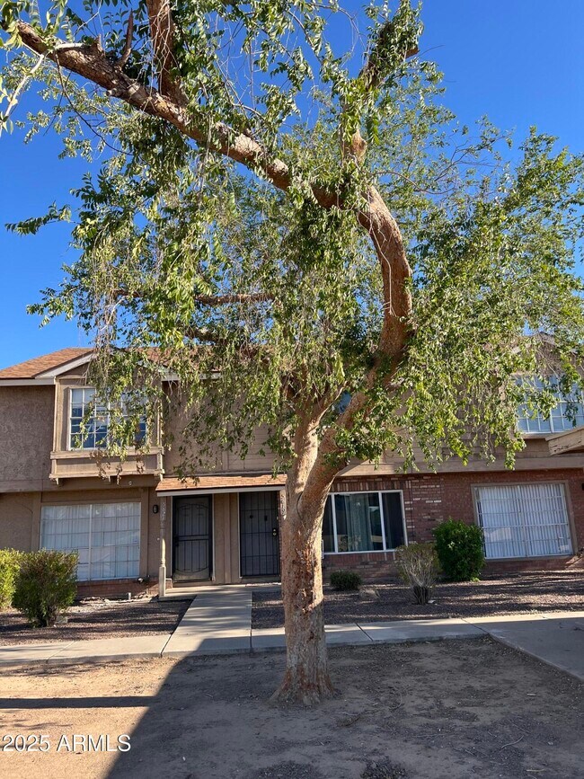 Building Photo - 5819 N 59th Dr