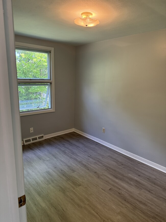 Building Photo - 2525 15th Street Ct