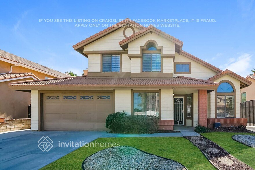 Primary Photo - 4546 Grandview Dr