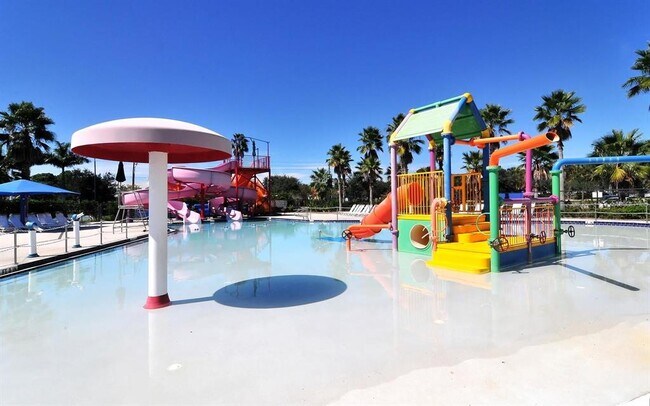 Building Photo - 4140 Central Sarasota Pkwy