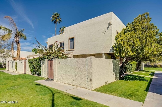 Building Photo - 7906 E Keim Dr