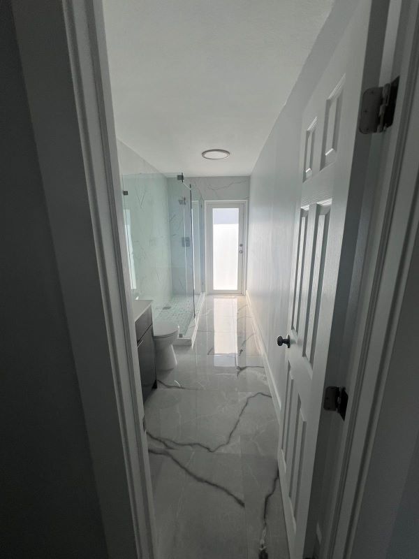 Building Photo - 3300 SW 127th Ave