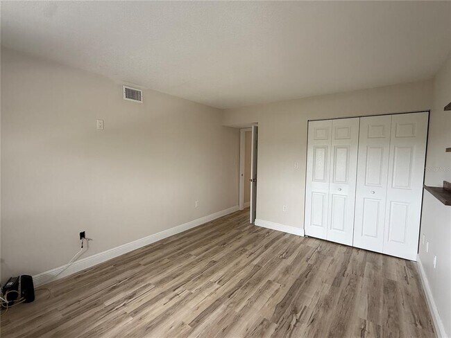 Building Photo - 4823 Ebbtide Ln