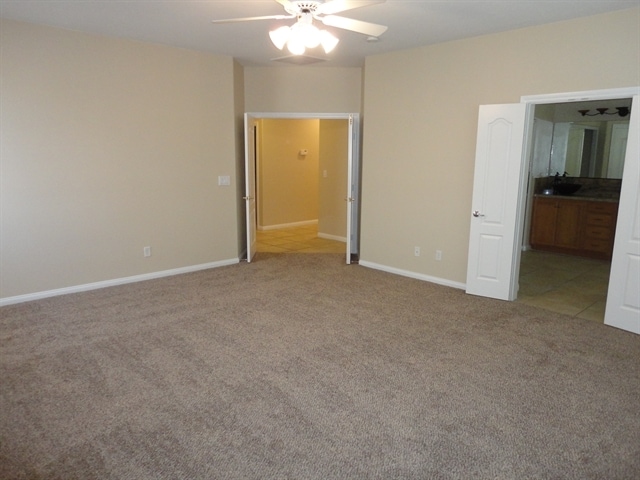 Building Photo - 903 Golden Poppy St