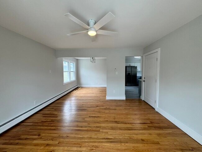 Building Photo - 253 Webster Ave