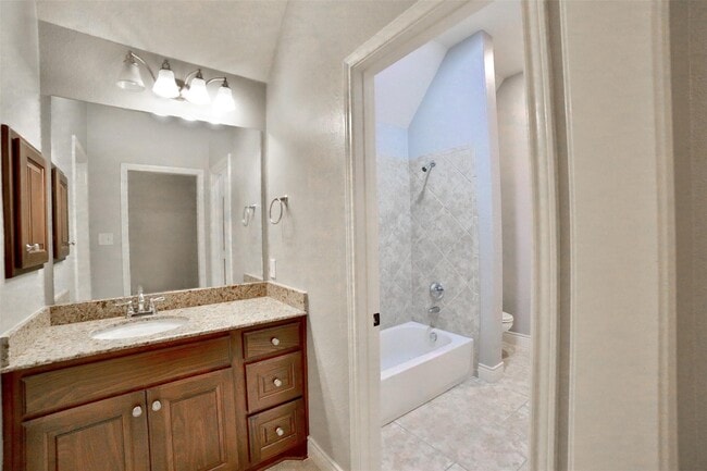 Building Photo - 2403 Haven Hill Dr