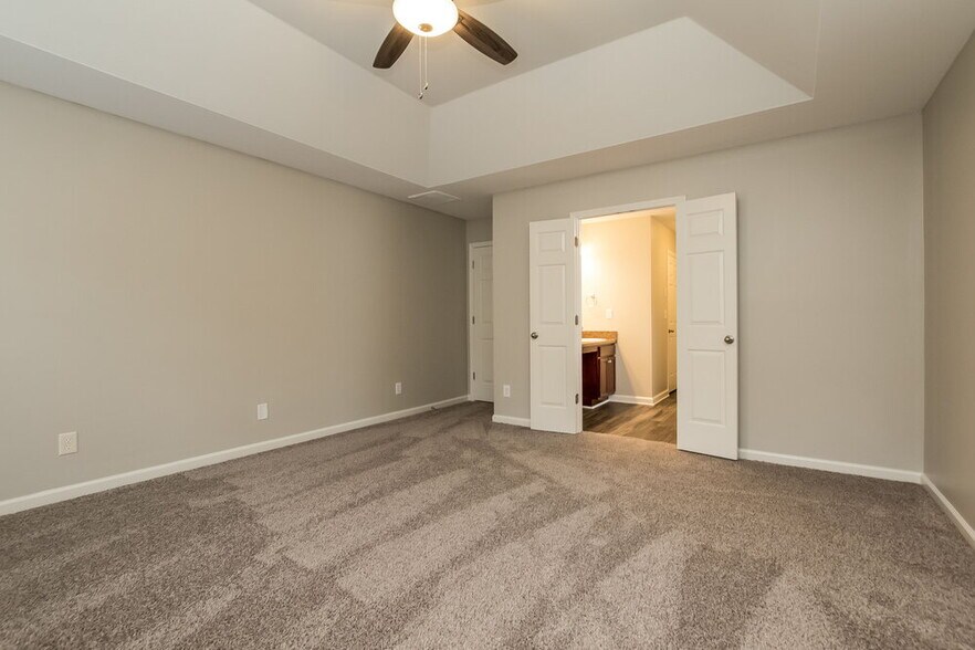 Building Photo - 3391 Kittery Dr SW