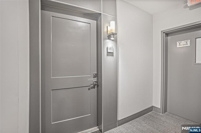 Building Photo - 6401 Park Ave