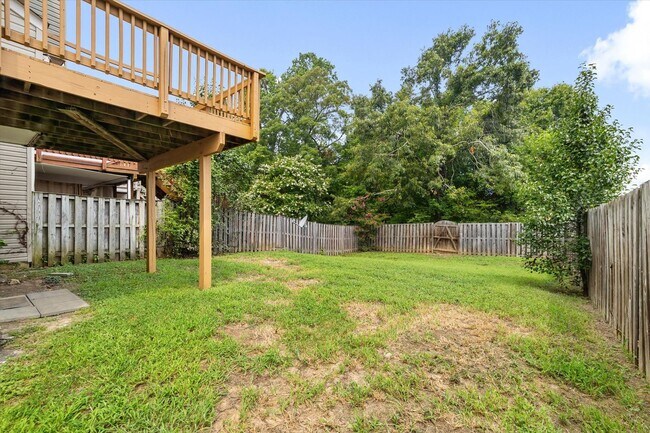 Building Photo - 4701 Colonnade Way