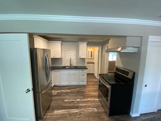 Building Photo - 415-419 SIXTH