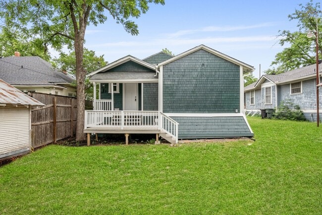 Building Photo - Charming 3 Bed / 2 Bath Single-Family Home with Detached 2-Car Garage in Temple ISD
