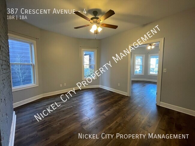 Building Photo - 387 Crescent Ave