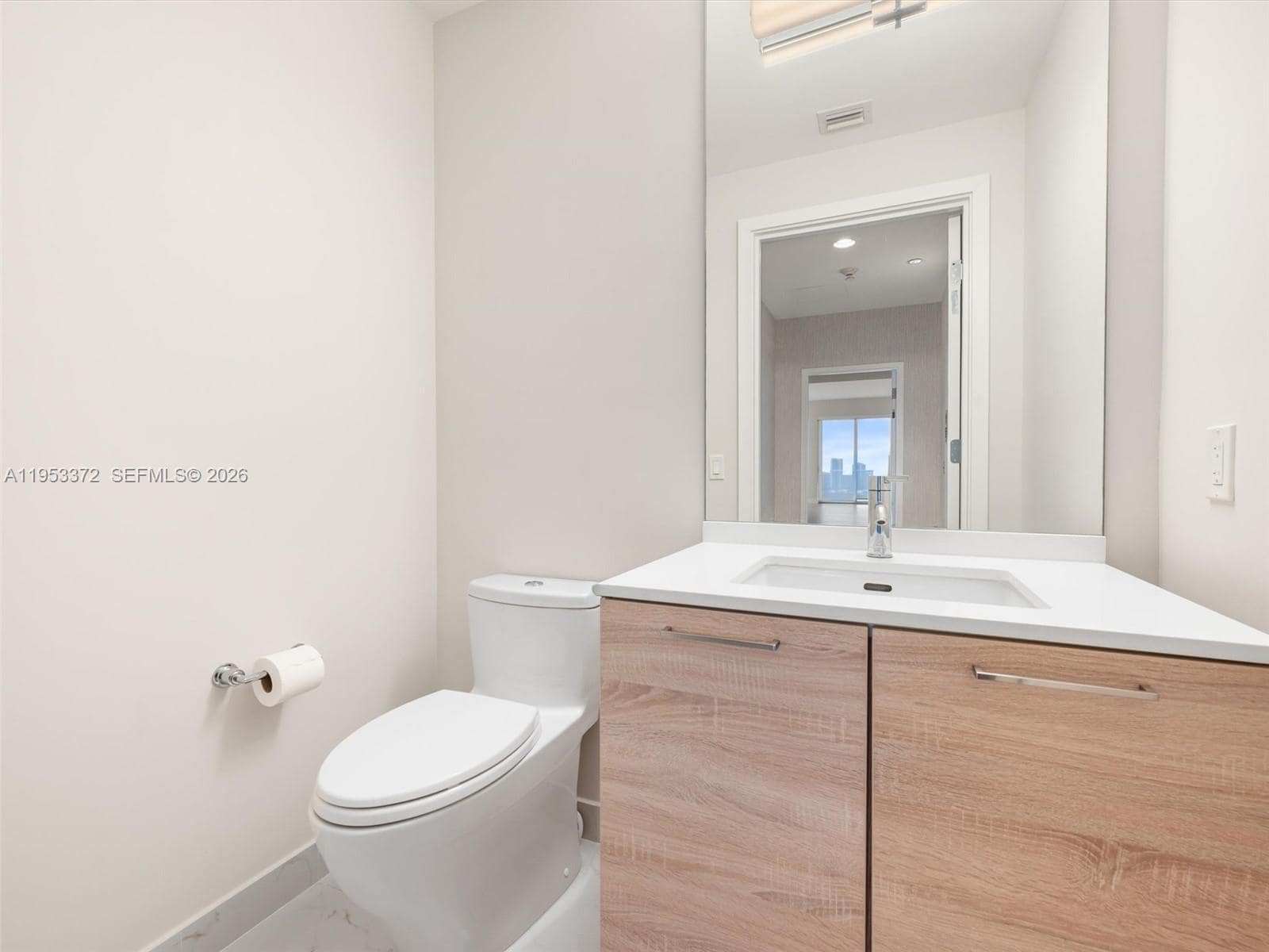 Building Photo - 16385 Biscayne Blvd