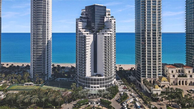 Building Photo - 18001 Collins Ave
