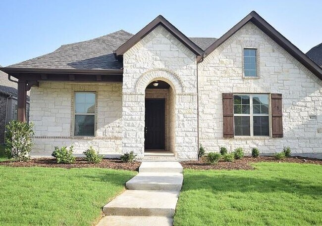 Primary Photo - LOVELY FRISCO HOME IN GREAT NEIGHBORHOOD