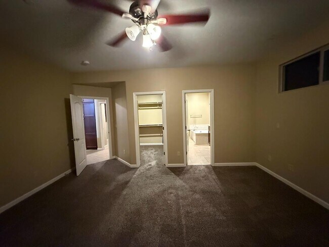 Building Photo - 39 N Post Ave