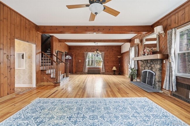 Building Photo - 11 Oakdale Manor